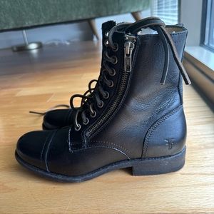 BRAND NEW Frye Tyler Double Zip Boots